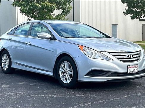 Used 2014 Hyundai Sonata GLS w/ Popular Equipment Group 2 FWD image 2