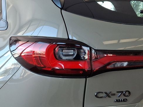 New 2026 MAZDA CX-70 3.3 Turbo w/ Premium Package image 10