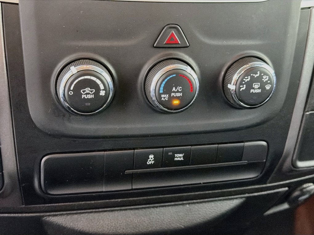 Used 2024 RAM 1500 Classic SLT AWD/4WD image 20