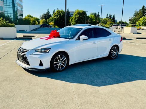 Used 2020 Lexus IS 300 w/ Premium Package image 47