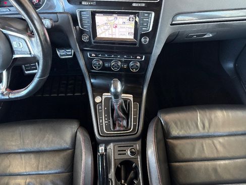 Used 2015 Volkswagen GTI Autobahn image 21