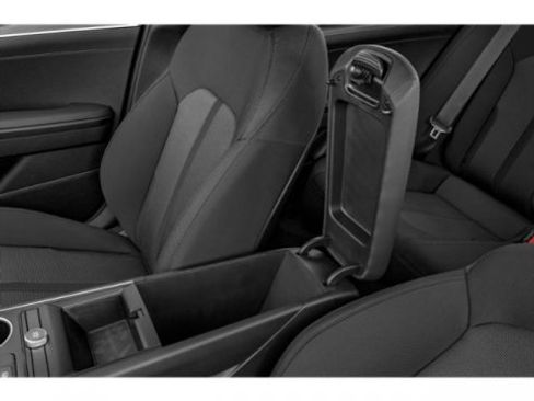 Used 2023 Kia K5 LXS image 31