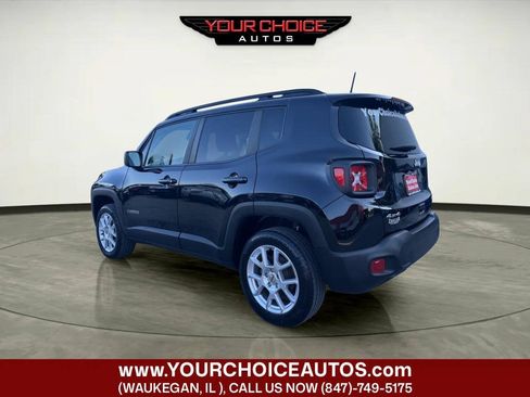 Used 2022 Jeep Renegade Latitude AWD/4WD image 3
