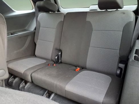 Used 2023 Chevrolet Traverse LT FWD image 13