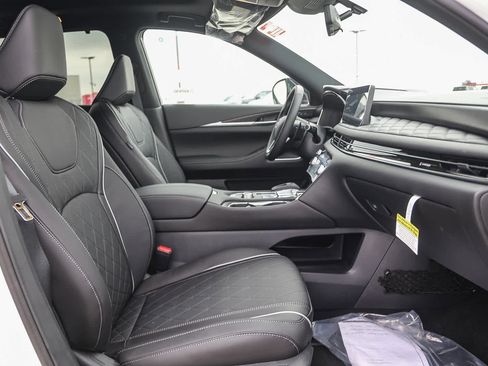 New 2025 INFINITI QX60 Autograph w/ Cargo Package image 18