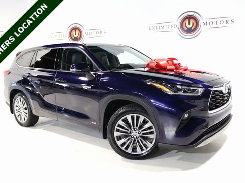 Used 2021 Toyota Highlander Platinum image 1