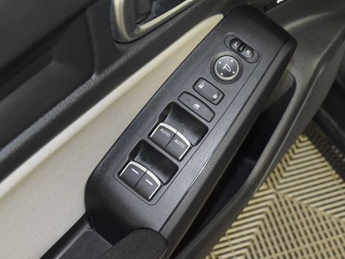 Certified 2023 Honda Civic LX image 8