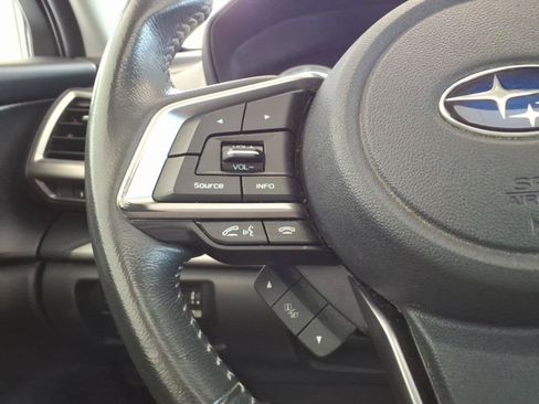 Used 2023 Subaru Forester Premium AWD/4WD image 31