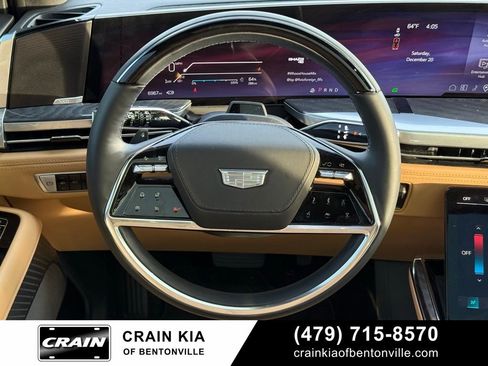 Used 2026 Cadillac Escalade IQL Luxury AWD/4WD image 14