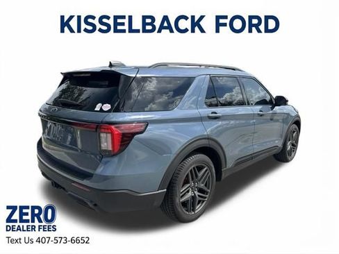 Used 2026 Ford Explorer ST-Line w/ ST-Line Street Pack RWD image 4
