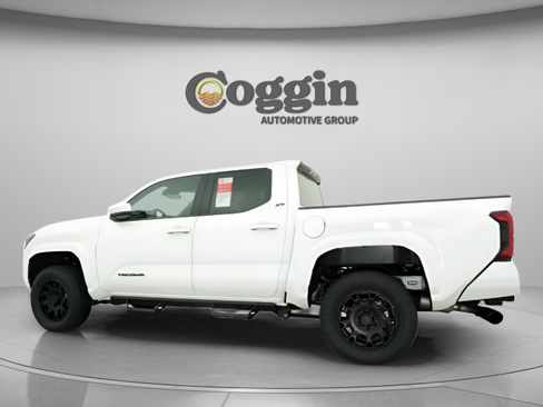 New 2026 Toyota Tacoma SR5 AWD/4WD image 7
