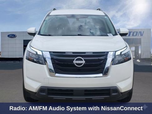 Used 2025 Nissan Pathfinder SV AWD/4WD image 3