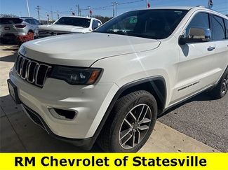 Used 2020 Jeep Grand Cherokee Limited w/ Premium Lighting Group video 1