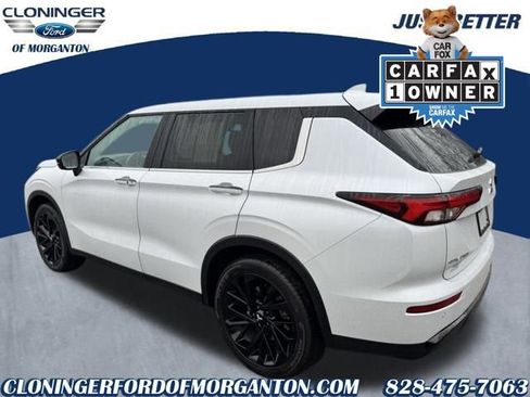 Used 2024 Mitsubishi Outlander SE Black Edition image 8