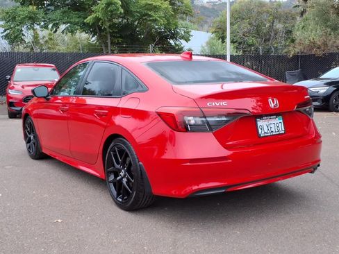Used 2024 Honda Civic Sport image 7