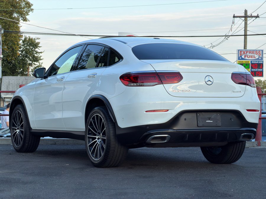 Used 2020 Mercedes-Benz GLC 300 4MATIC Coupe image 7