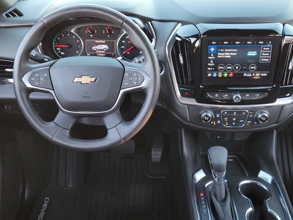 Used 2022 Chevrolet Traverse LT FWD image 25