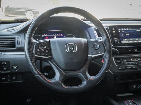 Used 2023 Honda Passport EX-L image 6