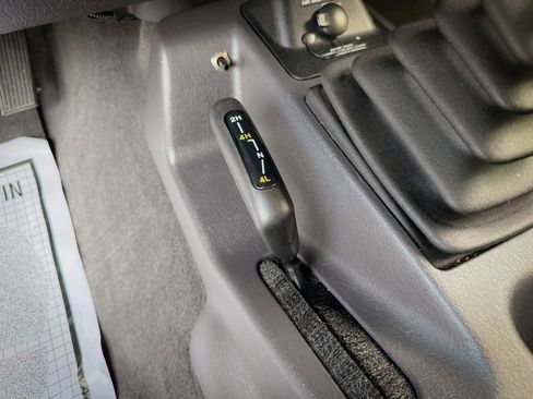 Used 2001 Jeep Wrangler SE AWD/4WD image 17