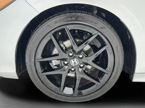 Used 2026 Honda Civic Sport image 8