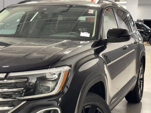 New 2026 Volkswagen Atlas SE image 29