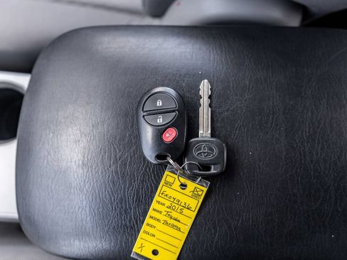 Used 2015 Toyota Tacoma 2WD Access Cab w/ SR5 Package image 30