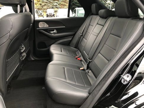 Certified 2022 Mercedes-Benz GLE 350 4MATIC w/ AMG Line Exterior image 36