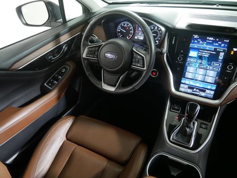 Used 2023 Subaru Outback Touring image 9