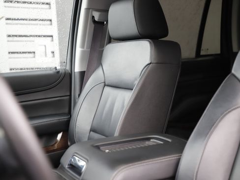 Used 2016 Chevrolet Tahoe LT image 25