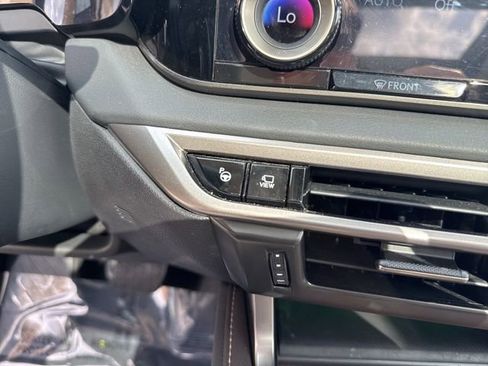 Used 2025 Lexus RX 350 AWD w/ Convenience Package image 22