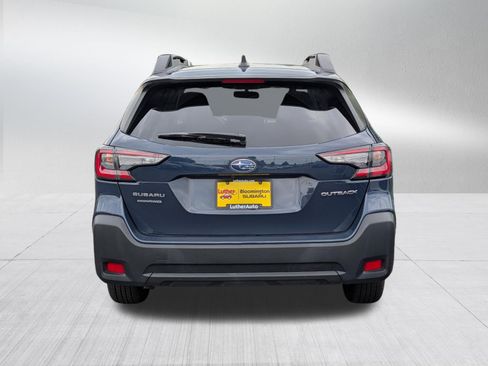 Used 2025 Subaru Outback Premium AWD/4WD image 6