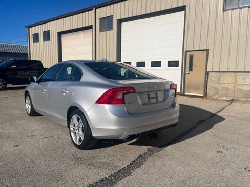 Used 2014 Volvo S60 T5 FWD image 4