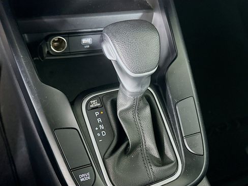 Used 2025 Kia Soul LX w/ LX Technology Package image 24