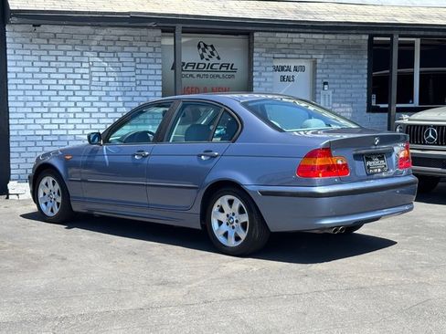 Used 2002 BMW 325i Sedan RWD image 22