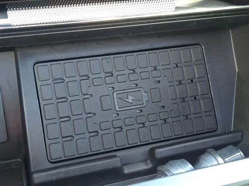 Used 2024 Ford F150 Platinum w/ Equipment Group 702A High image 34