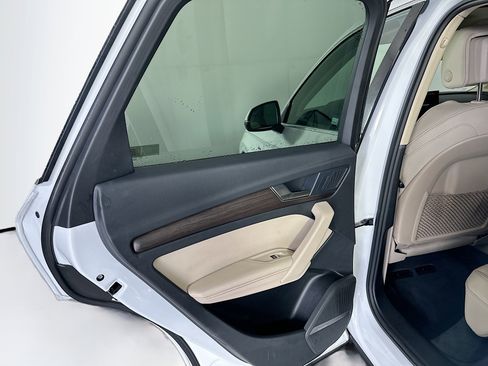 Used 2024 Audi Q5 2.0T Premium Plus image 25