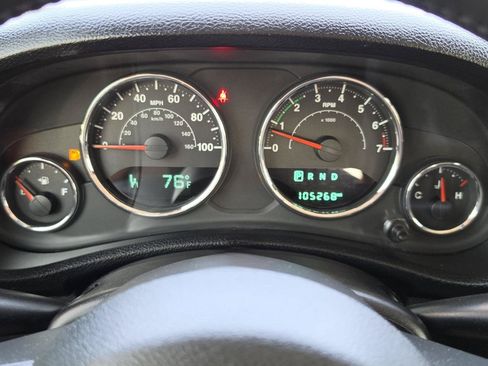 Used 2014 Jeep Wrangler Unlimited Sport w/ Quick Order Package 24S AWD/4WD image 18