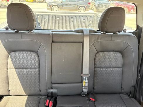 Used 2017 GMC Canyon SLE RWD image 5