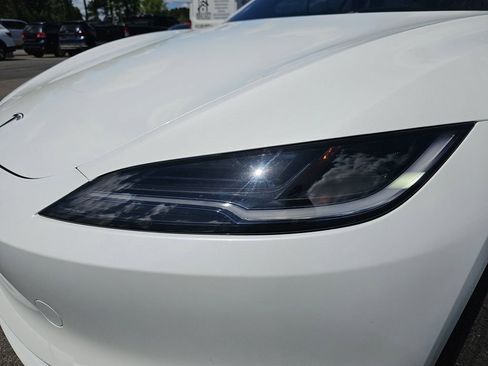 Used 2024 Tesla Model 3 Long Range RWD image 36