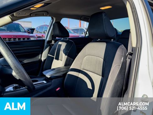 Used 2025 Nissan Altima 2.5 SV FWD image 9