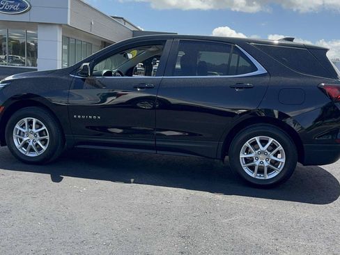 Used 2024 Chevrolet Equinox LT AWD/4WD image 3