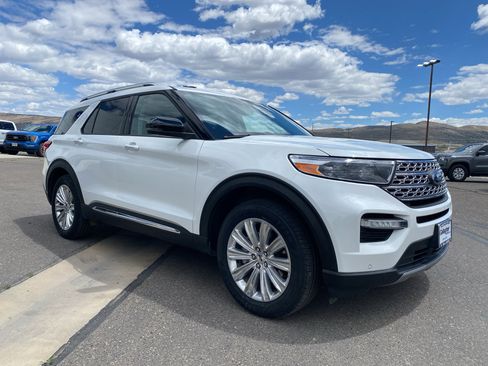 Used 2024 Ford Explorer Limited w/ Equipment Group 301A AWD/4WD image 21