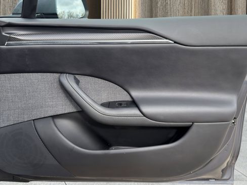 Used 2022 Tesla Model S Plaid image 50