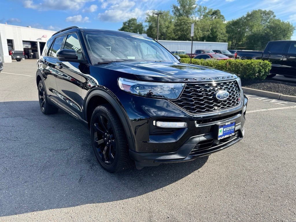 Used 2023 Ford Explorer ST w/ Technology Package AWD/4WD image 9