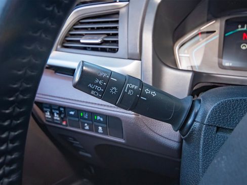 Used 2019 Honda Odyssey Elite image 12