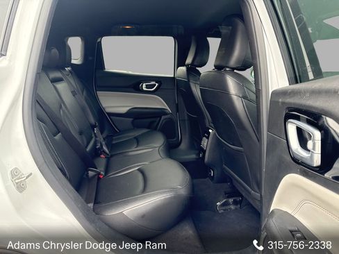 Used 2025 Jeep Compass Limited AWD/4WD image 12