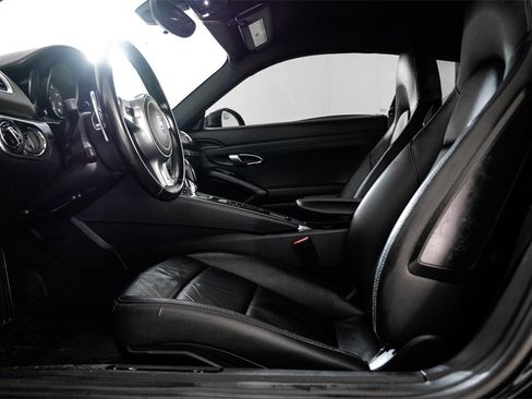 Used 2015 Porsche Cayman image 3