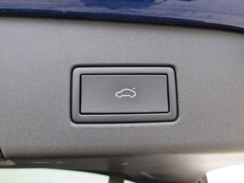 Used 2021 Volkswagen ID.4 Pro S w/ ID.4 Protection Package image 31