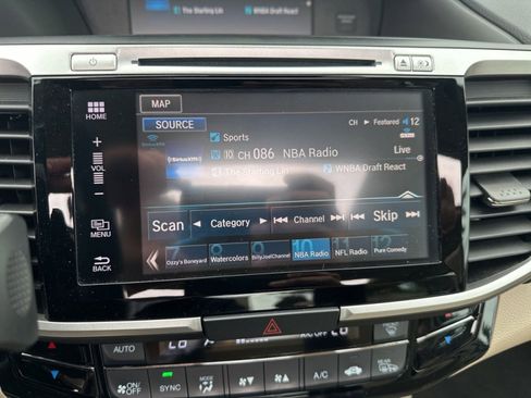 Used 2016 Honda Accord EX-L image 23