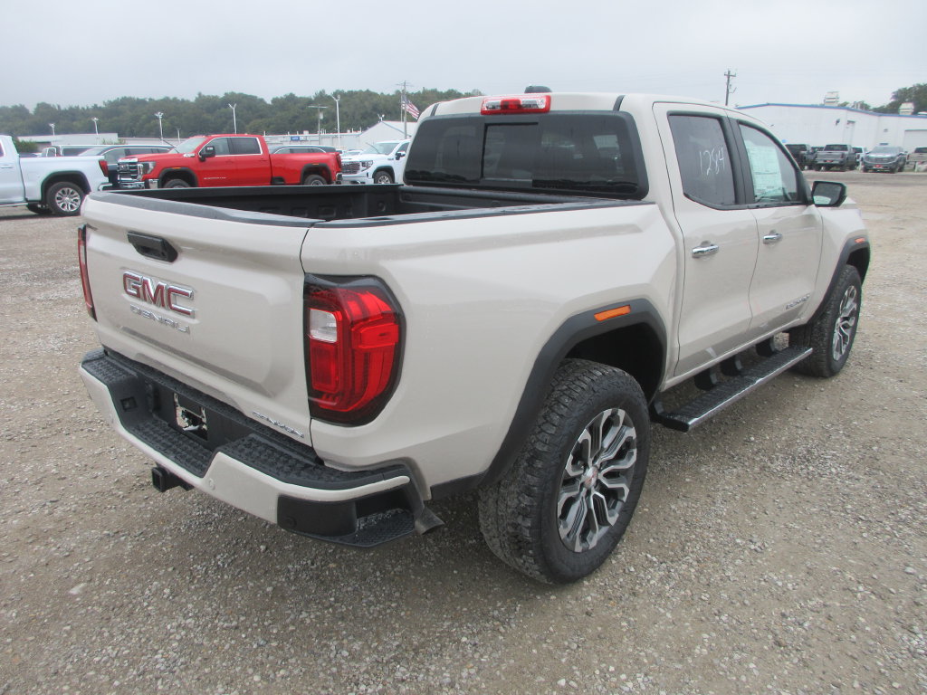 New 2026 GMC Canyon Denali AWD/4WD image 5